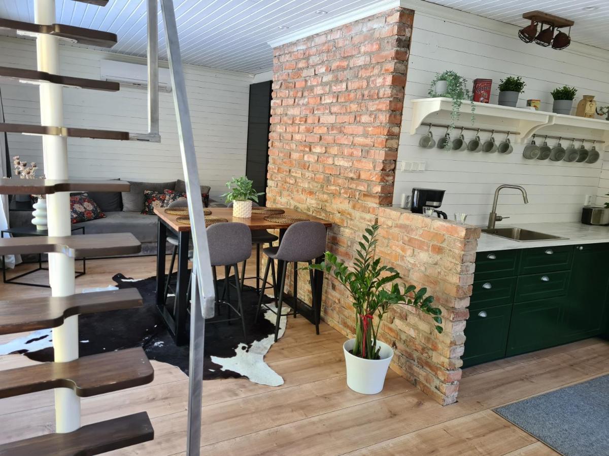 Pinebo Palace Guesthouse 얼레켐 외부 사진