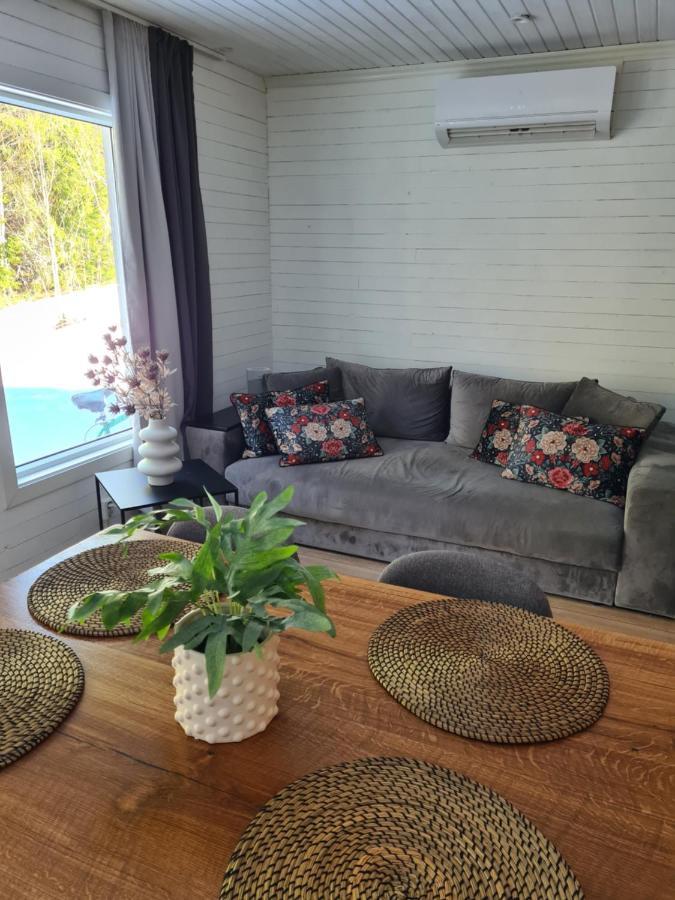 Pinebo Palace Guesthouse 얼레켐 외부 사진