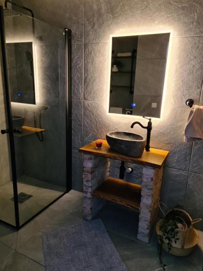 Pinebo Palace Guesthouse 얼레켐 외부 사진