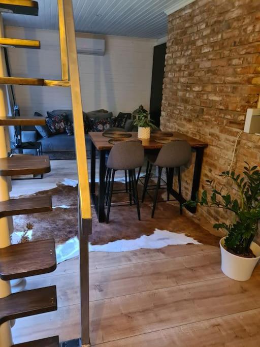 Pinebo Palace Guesthouse 얼레켐 외부 사진