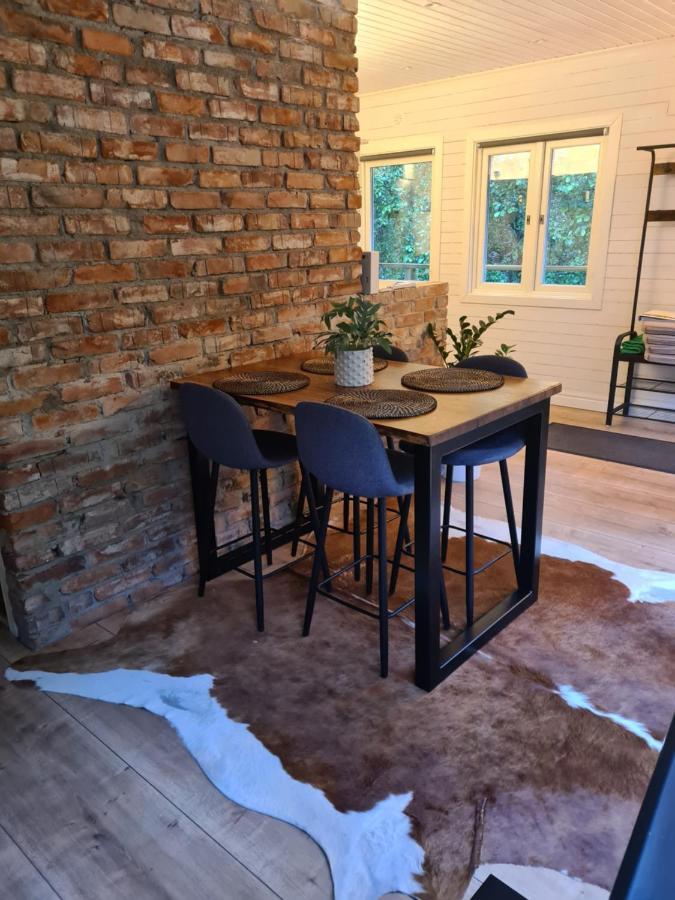 Pinebo Palace Guesthouse 얼레켐 외부 사진