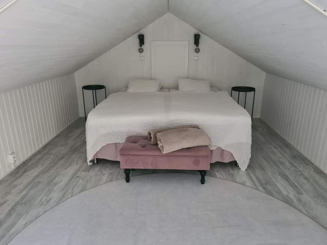 Pinebo Palace Guesthouse 얼레켐 외부 사진